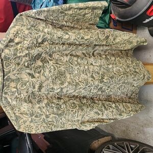 L.L. Bean Green and Beige Floral Men's Shirt